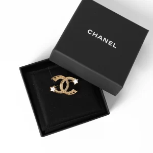 chanel broş