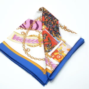 Salvatore Ferragamo eşarp