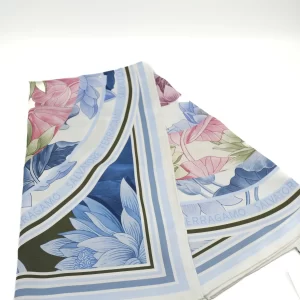 salvatore ferragamo eşarp